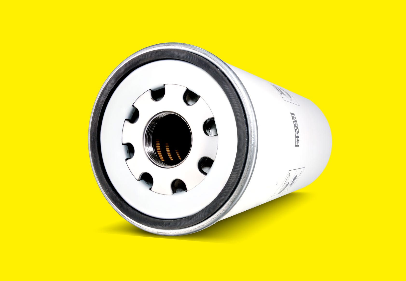 Spin-on fuel filters from MANN-FILTER: high class performance is guaranteed.