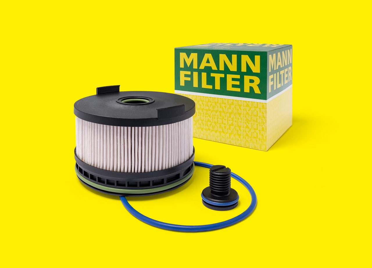 Filter for passenger cars compatible with synthetic fuels