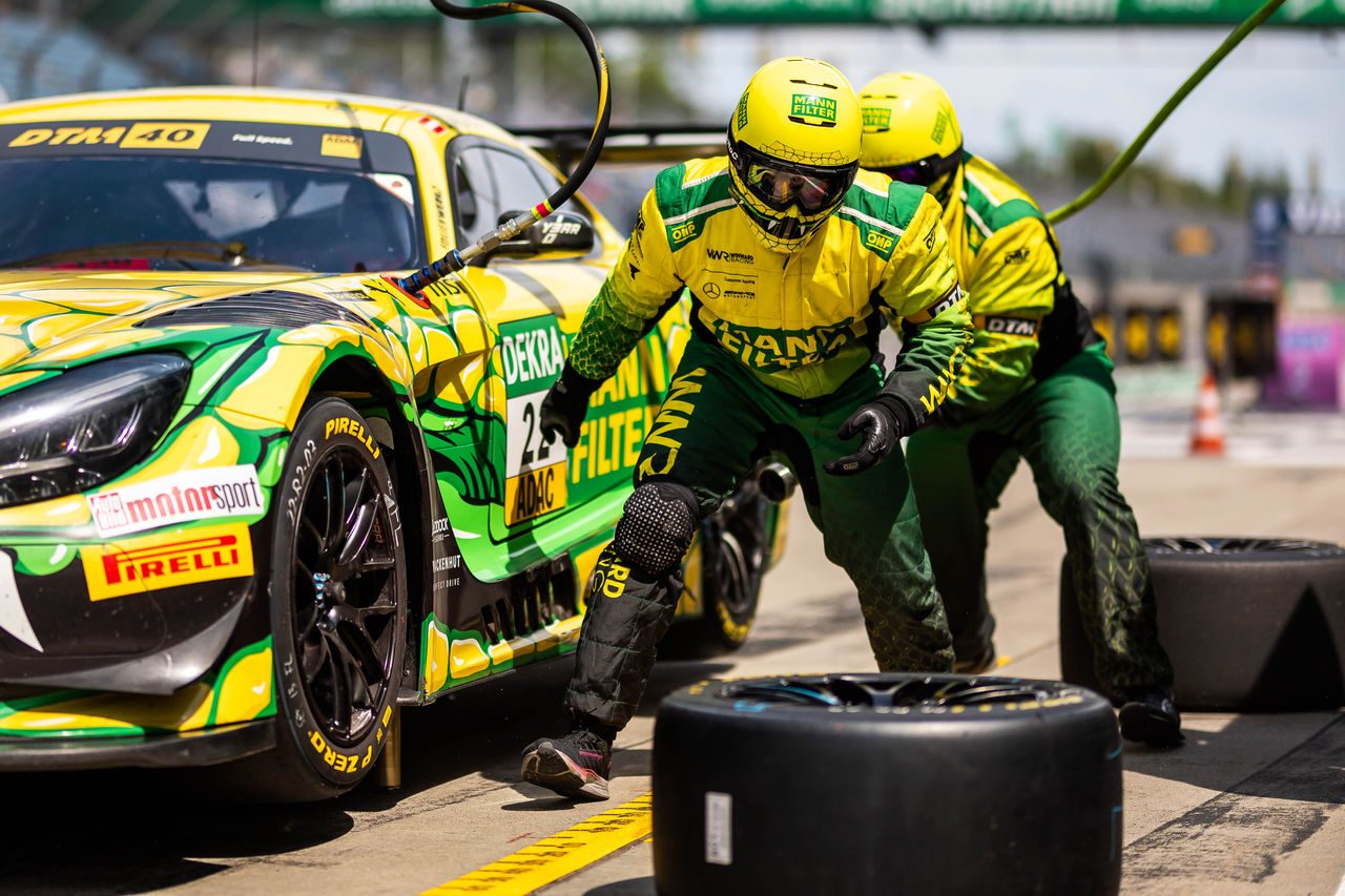 DTM 2024: Mamba car mechanics in action
